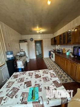 Дом 240м², 3-этажный, на длительный срок, 
