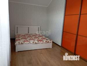 Дом 300м², 3-этажный, на длительный срок, 