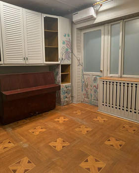 Дом 290м&sup2;, 2-этажный, на длительный срок, 