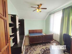 Дом 170м², 2-этажный, на длительный срок, 