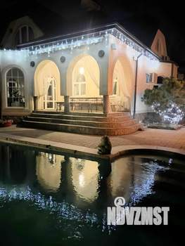 Дом 470м&sup2;, 2-этажный, посуточно, 