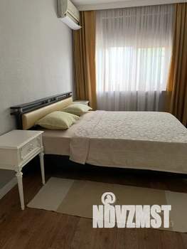 Дом 200м&sup2;, 2-этажный, посуточно, 