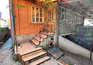Дом 150м², 2-этажный, на длительный срок, 