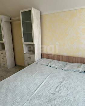 Дом 180м², 3-этажный, на длительный срок, 