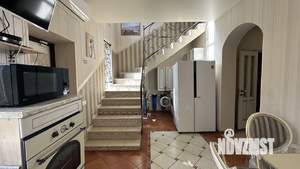 Дом 150м&sup2;, 2-этажный, на длительный срок, 