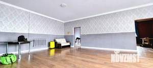 Дом 220м&sup2;, 2-этажный, на длительный срок, 