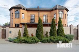 Дом 260м&sup2;, 2-этажный, посуточно, 