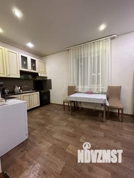 Дом 220м², 2-этажный, на длительный срок, 