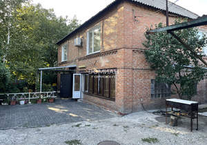 Дом 150м&sup2;, 2-этажный, на длительный срок, 