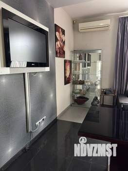 Дом 500м&sup2;, 2-этажный, на длительный срок, 