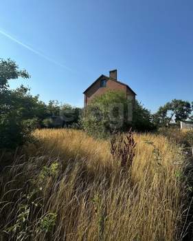 Дом 216м&sup2;, 3-этажный, на длительный срок, 