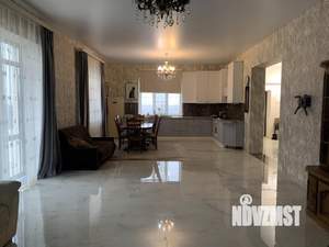 Дом 250м&sup2;, 2-этажный, посуточно, 