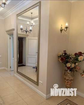 Дом 500м&sup2;, 3-этажный, на длительный срок, 