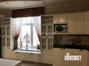 Дом 300м², 3-этажный, на длительный срок, 