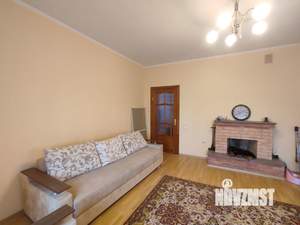 Дом 170м², 2-этажный, на длительный срок, 