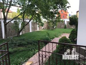 Дом 500м², 2-этажный, на длительный срок, 