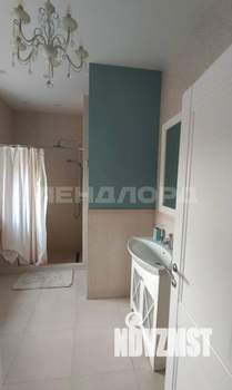 Дом 180м&sup2;, 2-этажный, на длительный срок, 