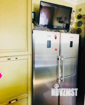 Дом 400м&sup2;, 2-этажный, на длительный срок, 