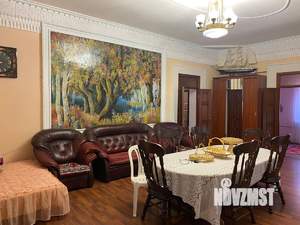 Дом 300м², 2-этажный, на длительный срок, 