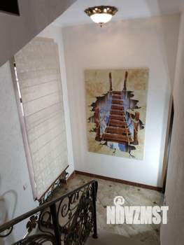 Дом 220м&sup2;, 3-этажный, посуточно, 