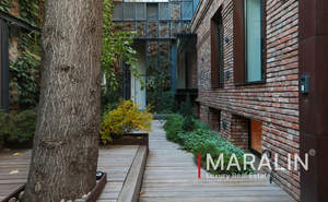 Дом 285м², 3-этажный, на длительный срок, 