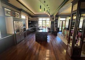 Дом 486м&sup2;, 3-этажный, на длительный срок, 