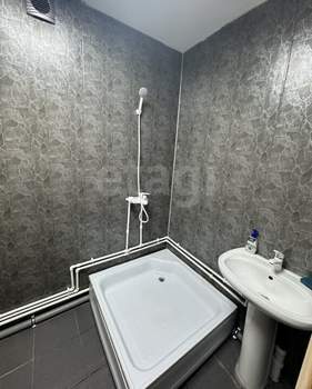 Дом 216м&sup2;, 3-этажный, на длительный срок, 