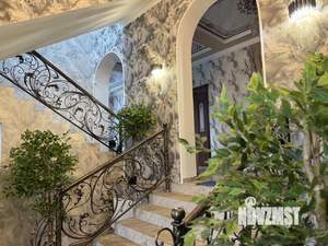 Дом 500м&sup2;, 3-этажный, посуточно, 