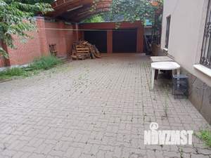 Дом 280м&sup2;, 2-этажный, на длительный срок, 