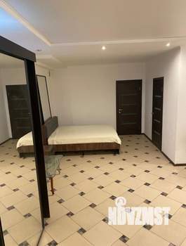 Дом 60м&sup2;, 3-этажный, на длительный срок, 