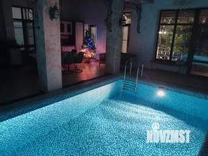 Дом 220м&sup2;, 3-этажный, посуточно, 