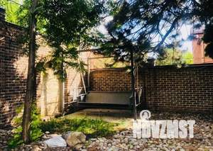 Дом 400м&sup2;, 2-этажный, на длительный срок, 