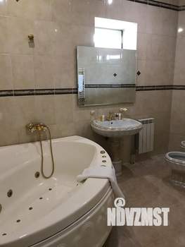 Дом 500м&sup2;, 2-этажный, на длительный срок, 