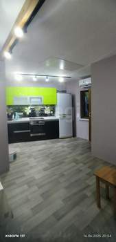 Дом 50м², 2-этажный, на длительный срок, 