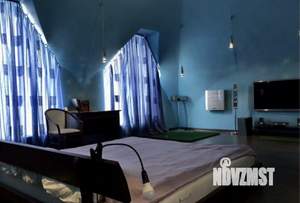 Дом 240м&sup2;, 2-этажный, на длительный срок, 