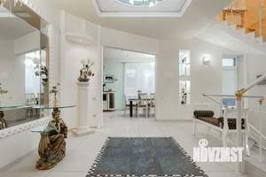 Дом 260м&sup2;, 2-этажный, посуточно, 