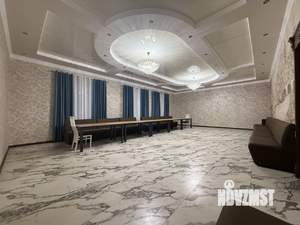 Дом 500м&sup2;, 3-этажный, посуточно, 