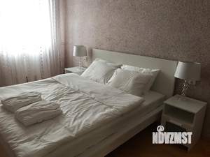 Дом 500м&sup2;, 2-этажный, на длительный срок, 