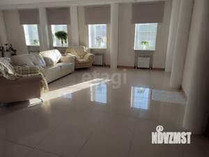 Дом 300м², 2-этажный, на длительный срок, 