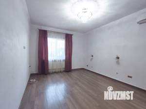 Дом 235м², 3-этажный, на длительный срок, 