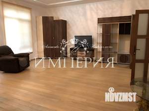 Дом 120м², 2-этажный, на длительный срок, 