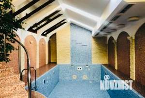 Дом 400м&sup2;, 2-этажный, на длительный срок, 