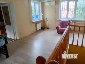 Дом 280м&sup2;, 2-этажный, на длительный срок, 