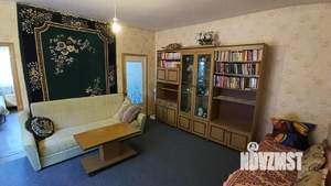 Дом 100м², 2-этажный, на длительный срок, 