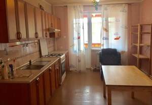 Дом 300м², 3-этажный, на длительный срок, 