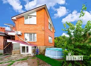 Дом 250м&sup2;, 3-этажный, посуточно, 