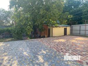 Дом 300м&sup2;, 3-этажный, на длительный срок, 