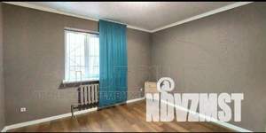 Дом 310м&sup2;, 2-этажный, на длительный срок, 