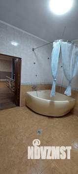 Дом 310м&sup2;, 2-этажный, на длительный срок, 