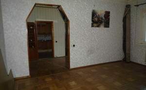 Дом 220м², 2-этажный, на длительный срок, 